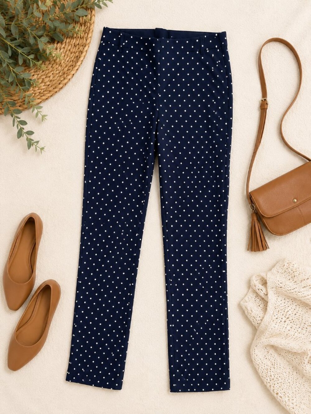 Old Navy Navy Polka Dot Pixie Ankle Pants Size 6